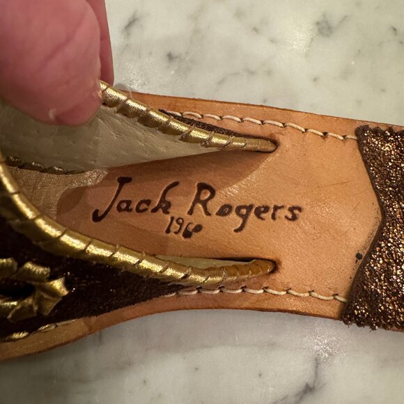 Like New! Jack Rogers Navajo Sandals in Brown & Gold l Size 8M - Picture 2 of 9